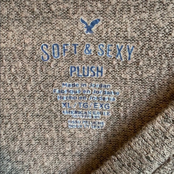 American Eagle Cardigan - Picture 2 of 4